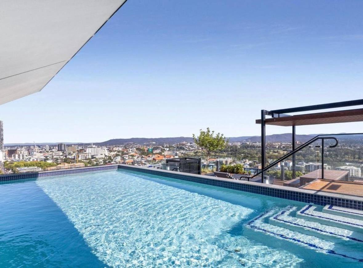 Luxury 2br 2ba With Balcony Fortitude Valley Apartment