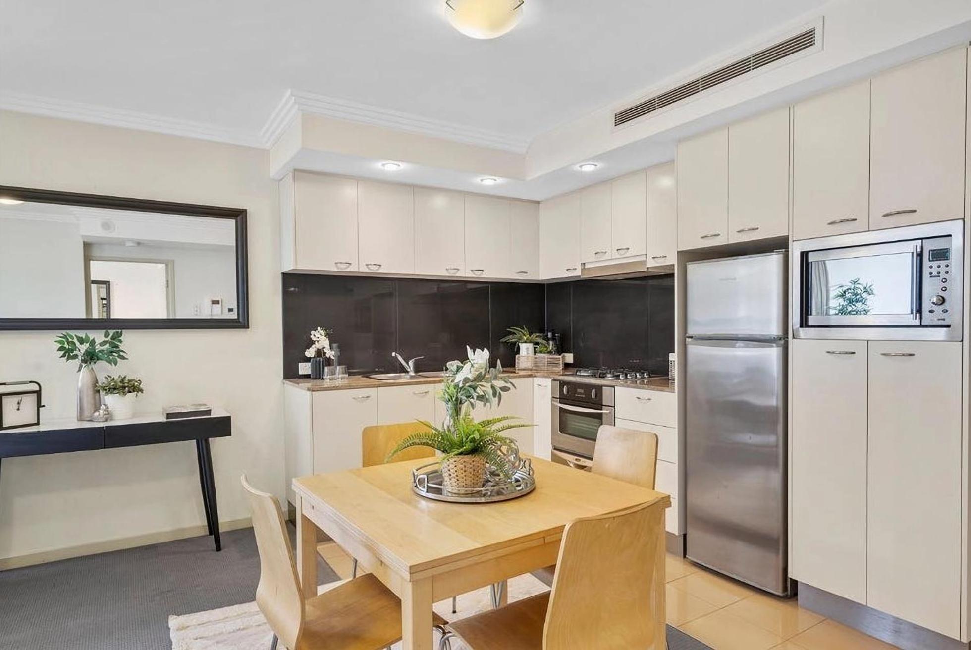 Sleeps 4 People - Centre - 100m To New Casino