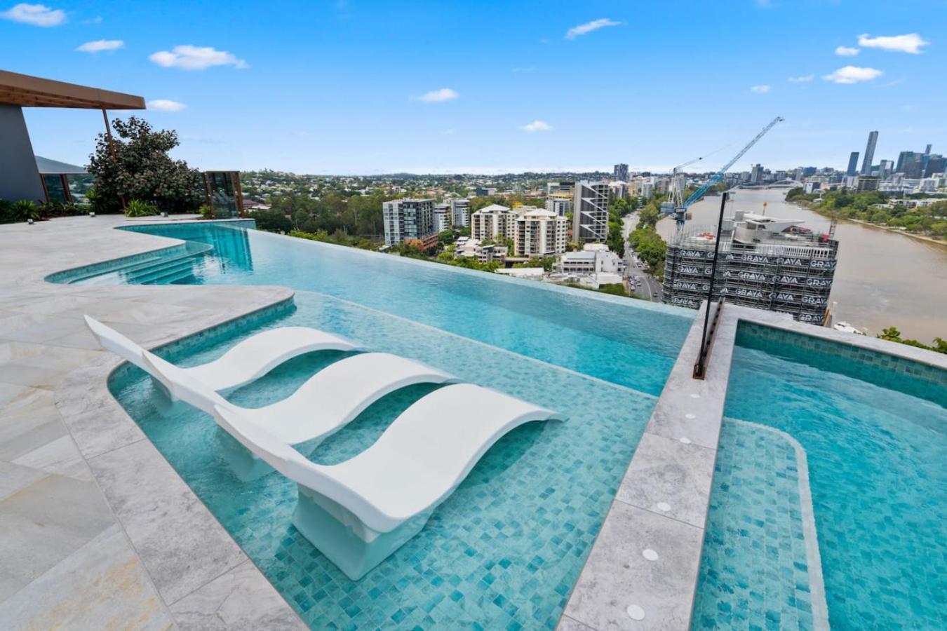 Apartment Modern 2br On Coronation Drive, Toowong