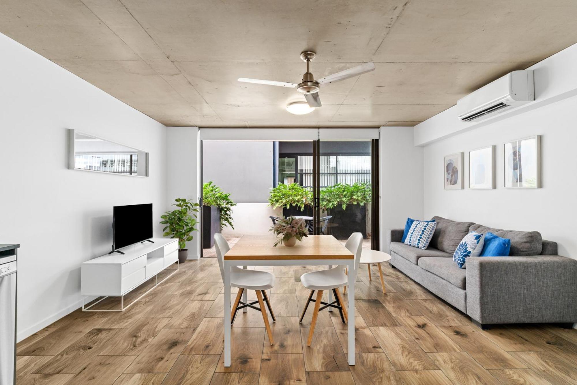 Direct Collective - Pavilion And Governor On Brookes Brisbane