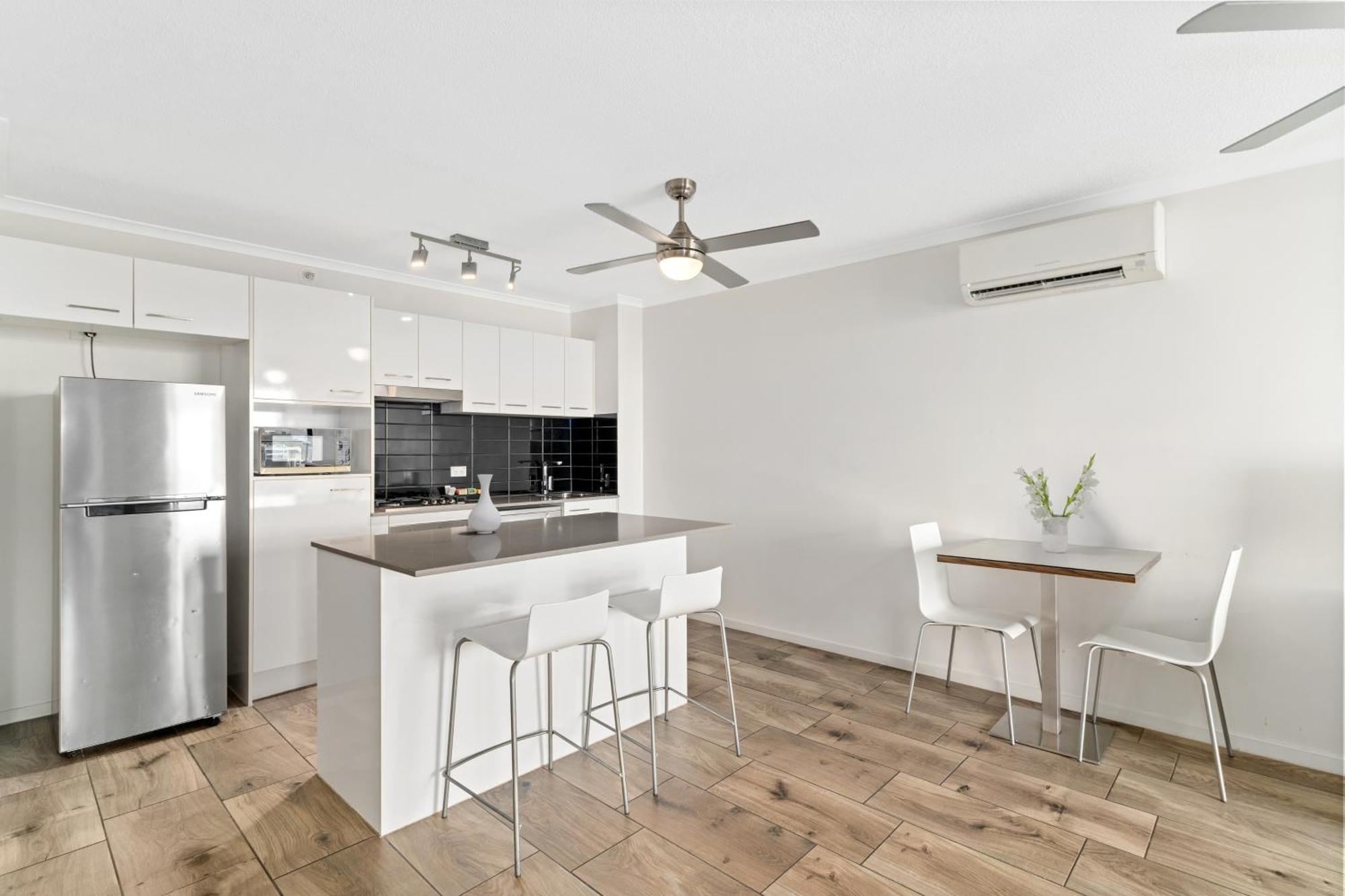 Direct Collective - Pavilion And Governor On Brookes Aparthotel 4*