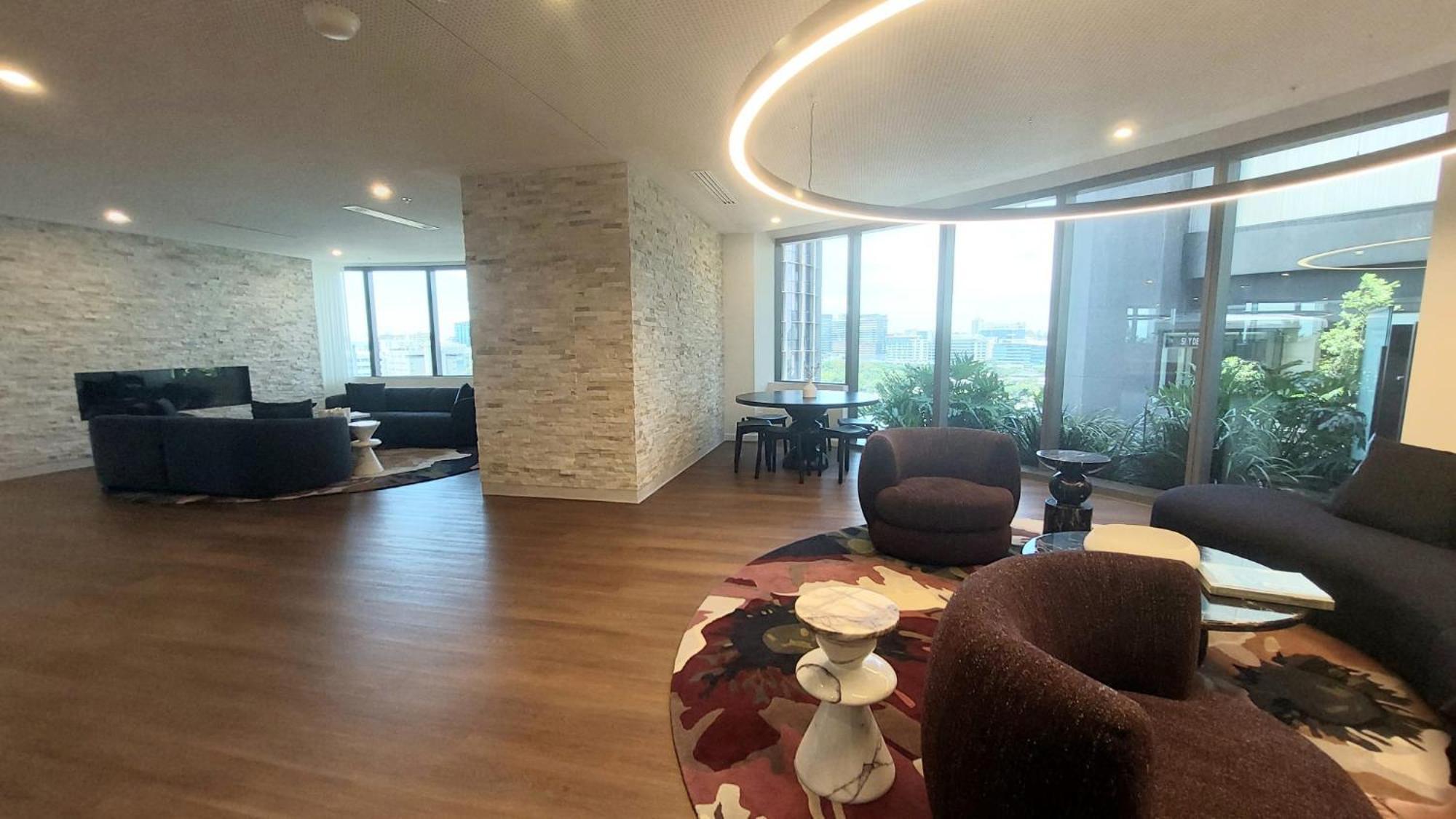 Luxury Riverfront Level 38 Queen's Wharf Tower Brisbane