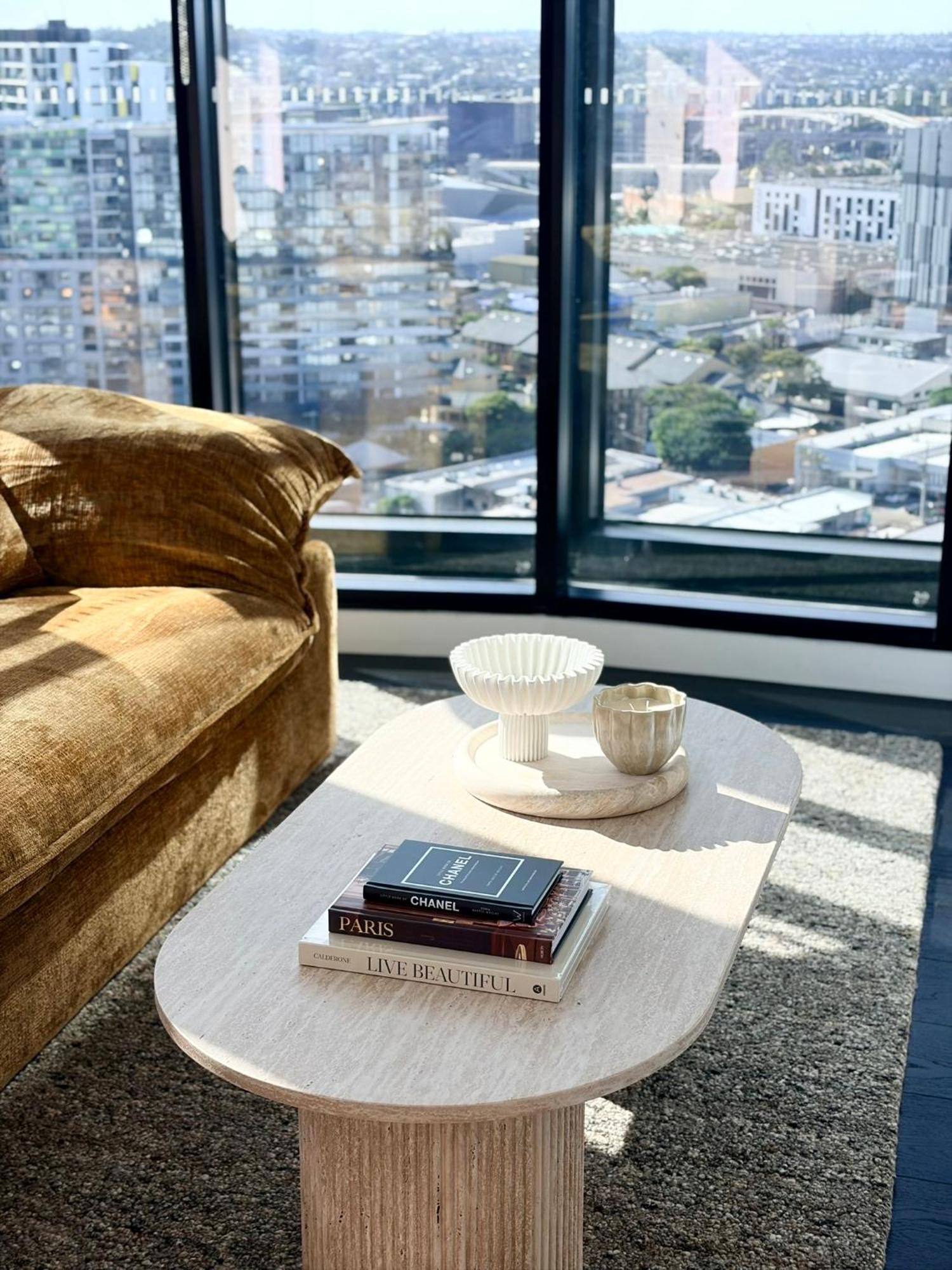 Horizon By Courtney Rogers - 2 Bedroom Apartment With Skyline Views, Parking, Heated Infinity Pool, Fitness Centre