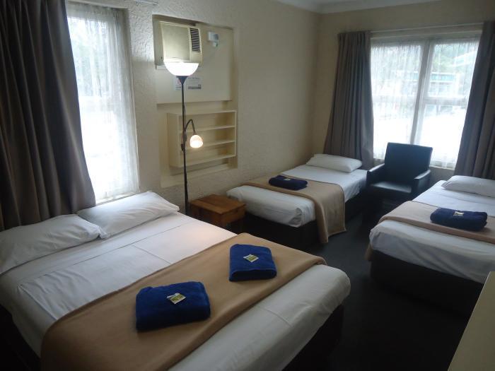 Guest house Kingsford Riverside 3*