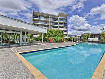 Oaks Mews 4* Brisbane