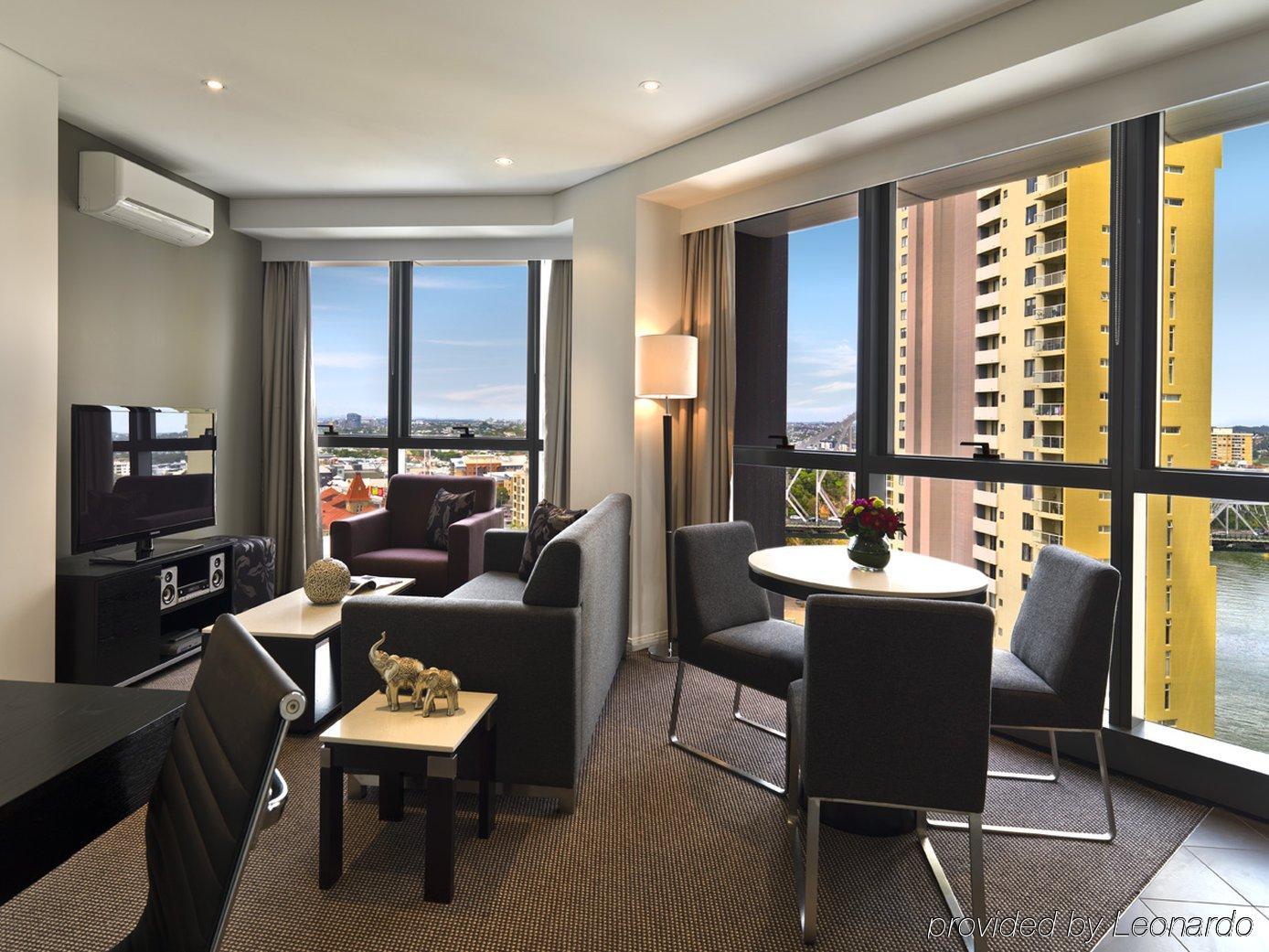 Meriton Adelaide Street, 5* Brisbane