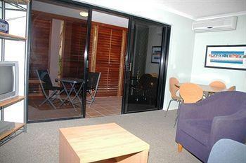 Spring Hill Gardens Aparthotel