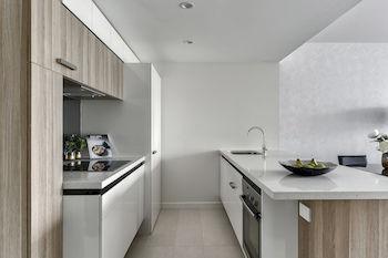 Hotel Alex Perry & Brisbane