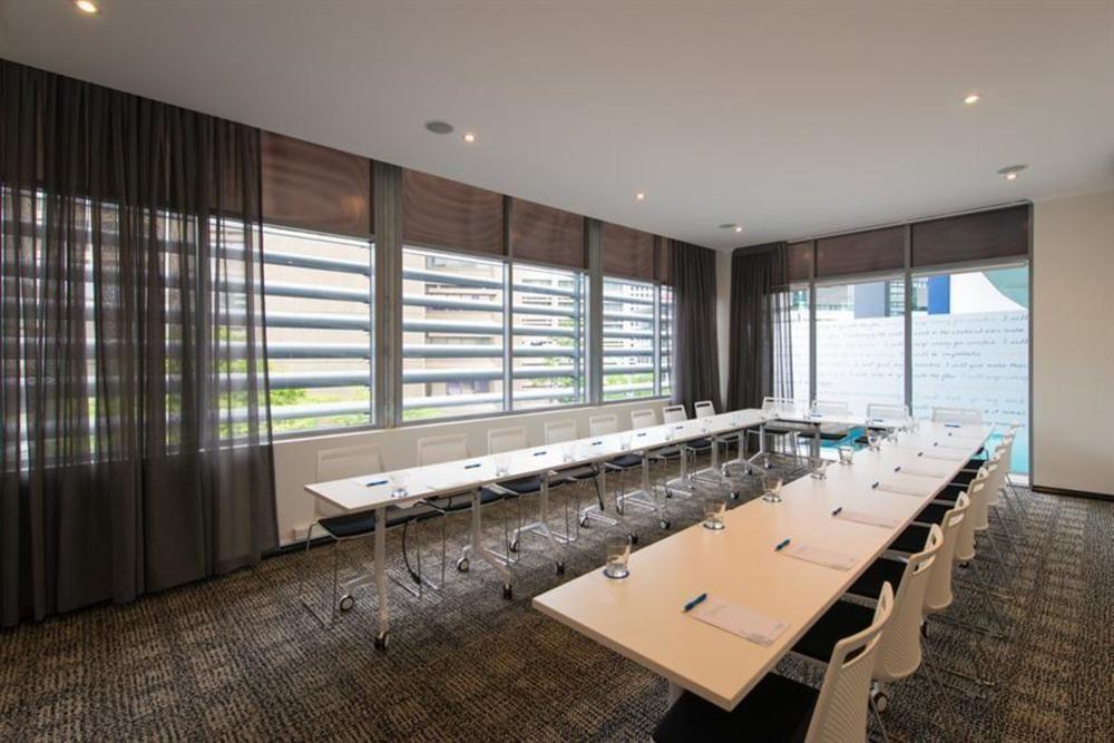 Aparthotel Mantra On Edward 4*