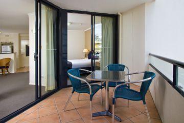 West End 4*