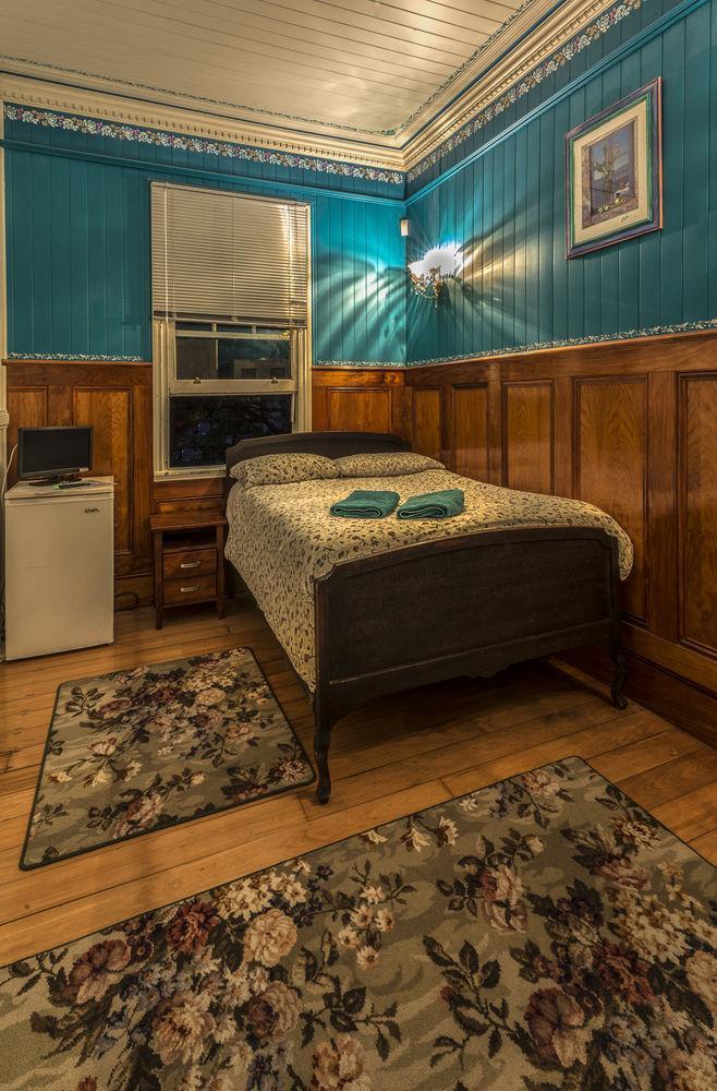 Minto Colonial Guest house 4*