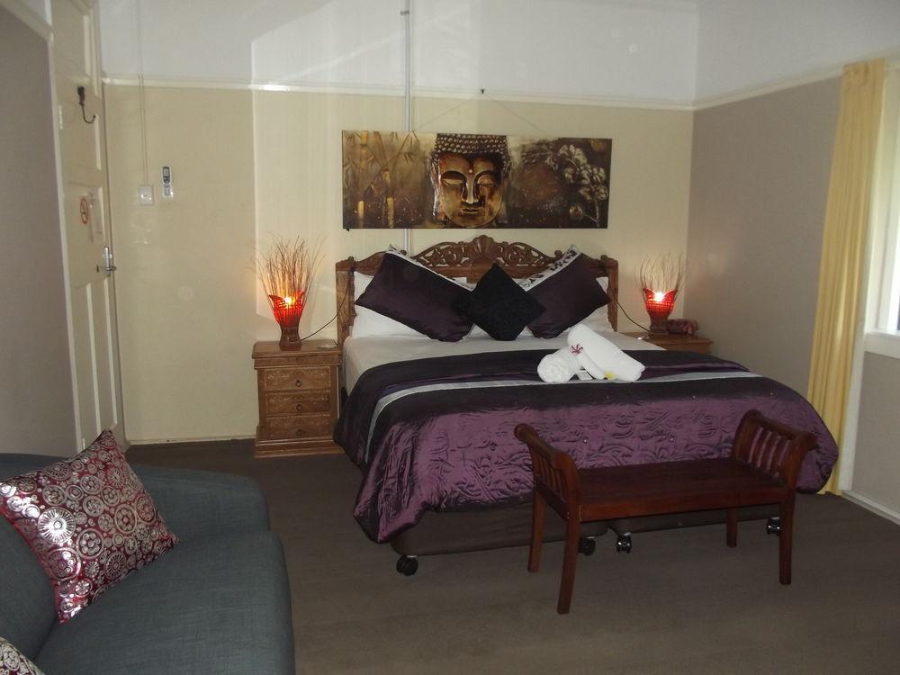 Edward New Fam Bed & Breakfast