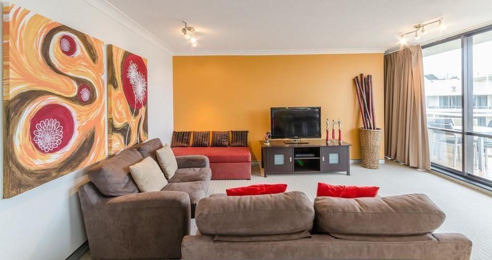 Hillcrest Aparthotel 4*