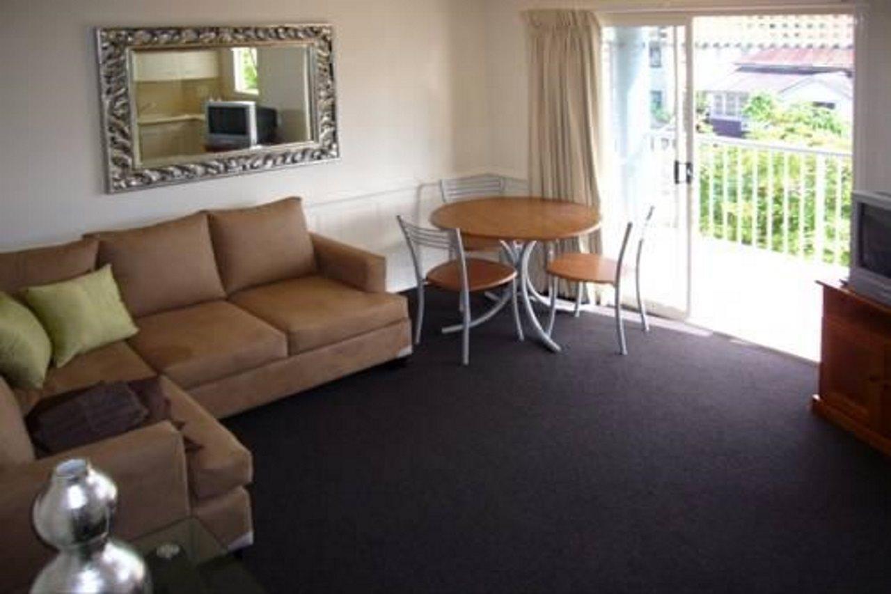 Rivercity Gardens Apartment