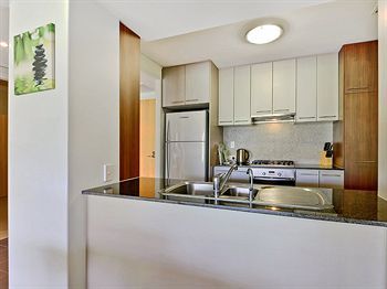 Aparthotel Oaks Mews 4*