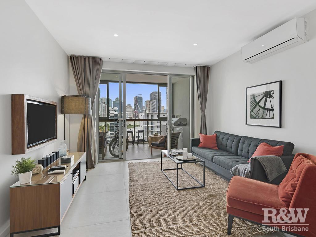 South Merivale Apartment *