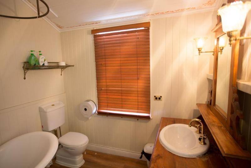 Minto Colonial 4* Brisbane