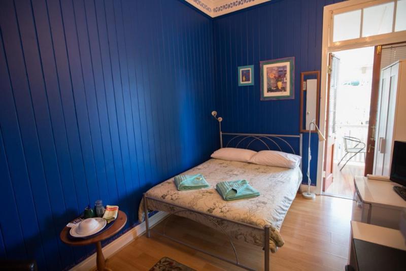 Minto Colonial Guest house