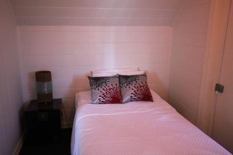 One Thornbury Bed & Breakfast 4*