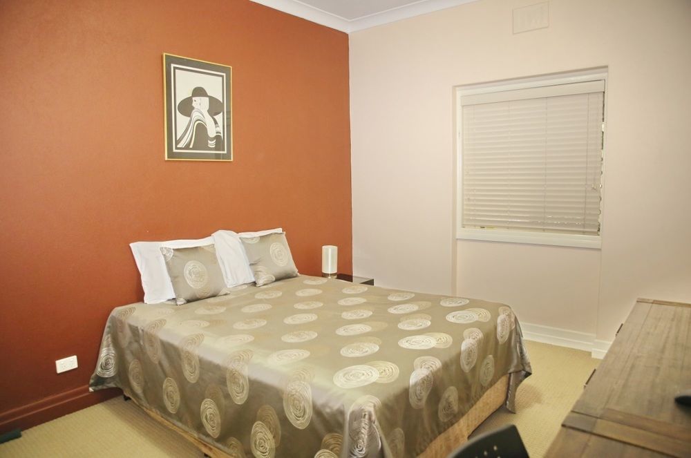 Hampton Court Brisbane