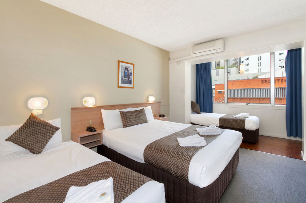 The Metropolitan Spring Hill Motel 3*