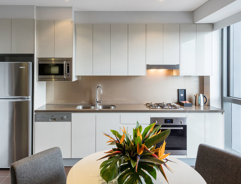 Hotel Meriton Adelaide Street, 5*