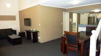 Toowong & Aparthotel 3*
