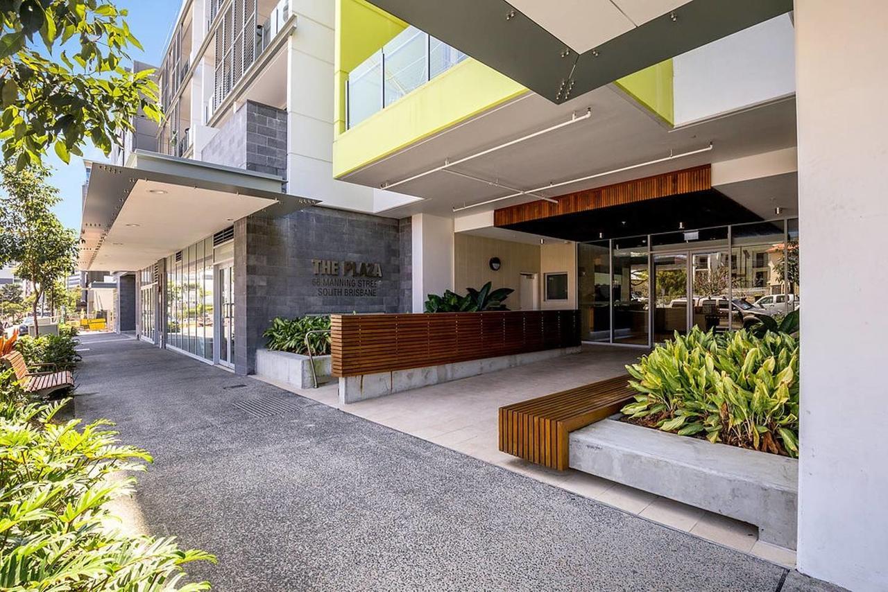 Executive Designer With Parking Apartment Brisbane