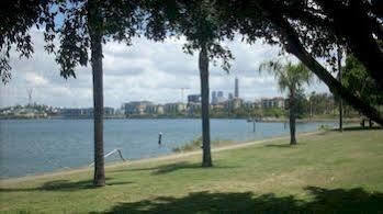 Kingsford Riverside Guest house