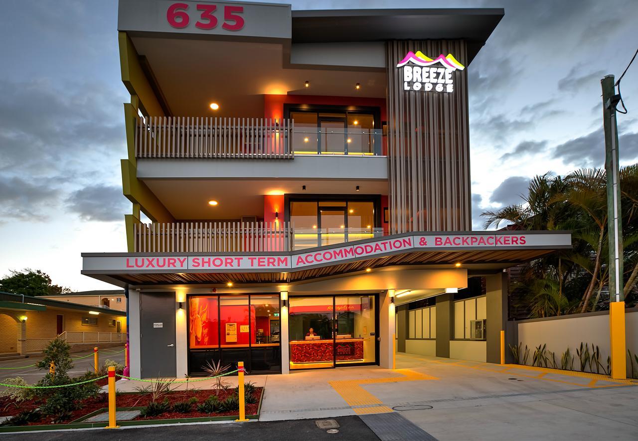 Breeze Hostel *