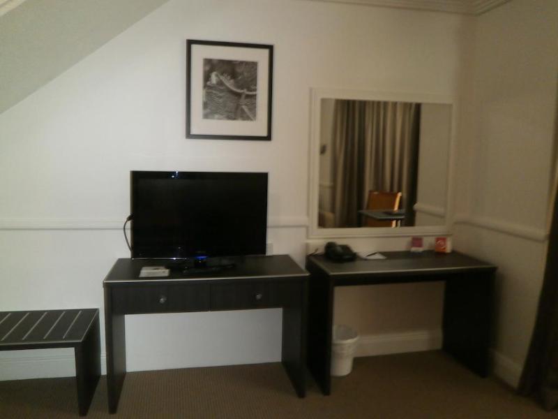 Comfort & Northgate Airport 4*