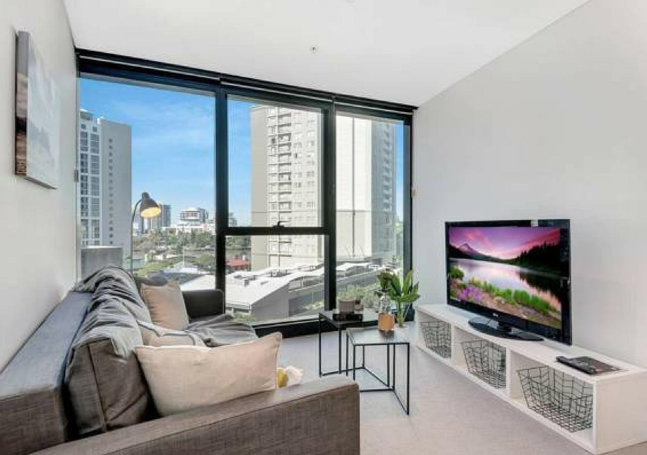 Apartment Designer Pad