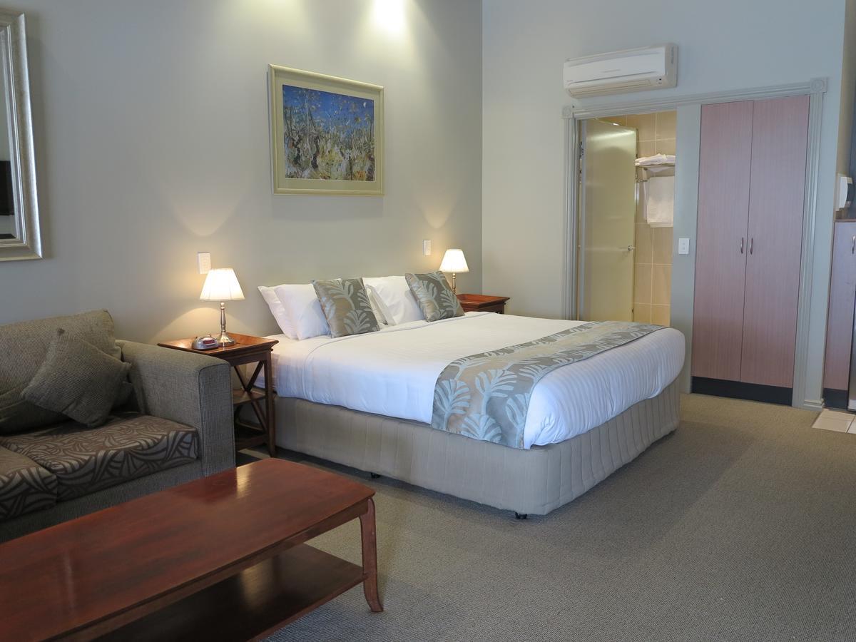 Motel Shangri-la Gardens 4*