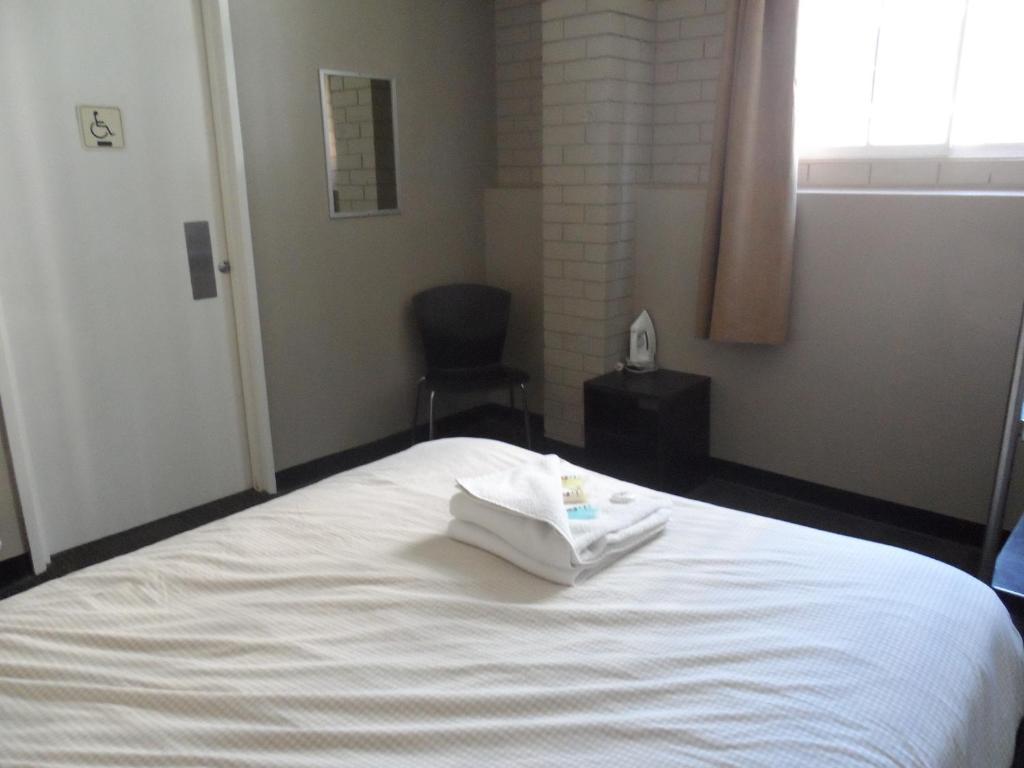 Base Embassy Hostel *