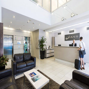 Oaks Woolloongabba