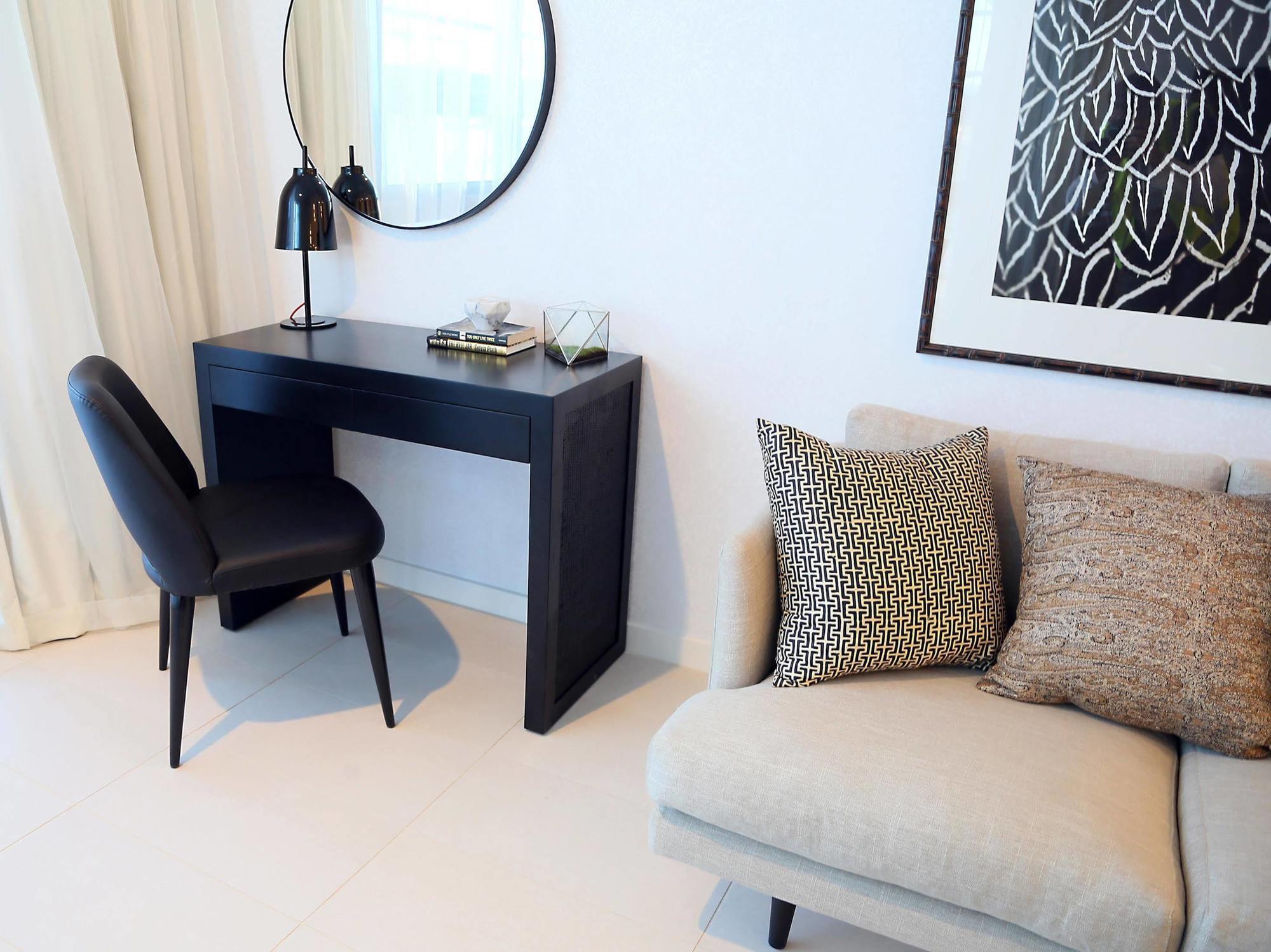 Alex Perry & Hotel Brisbane