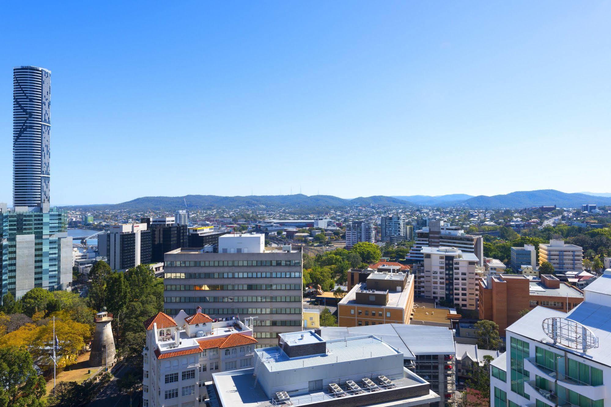 Mantra On Edward Aparthotel 4*