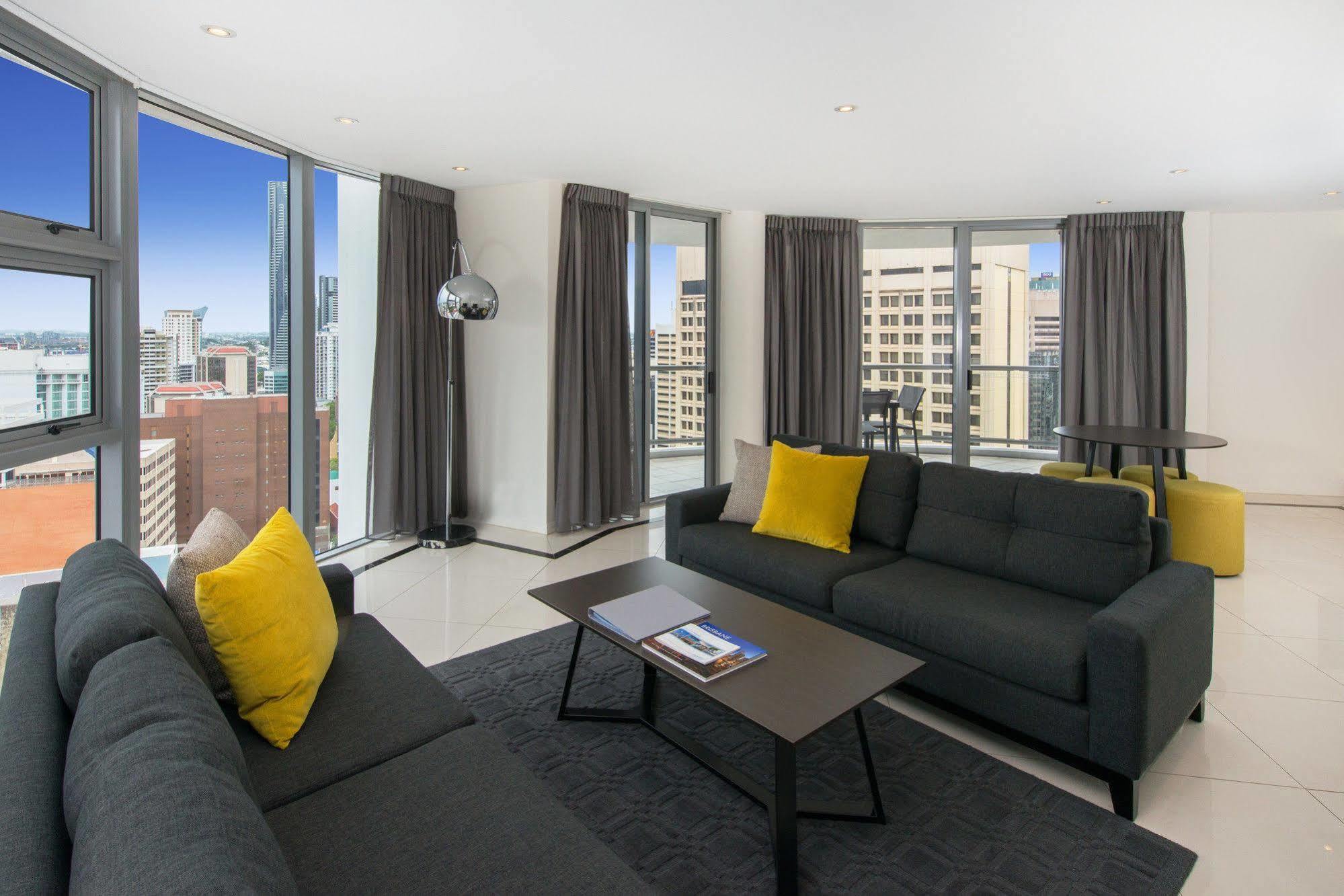 Aparthotel Mantra On Edward 4*