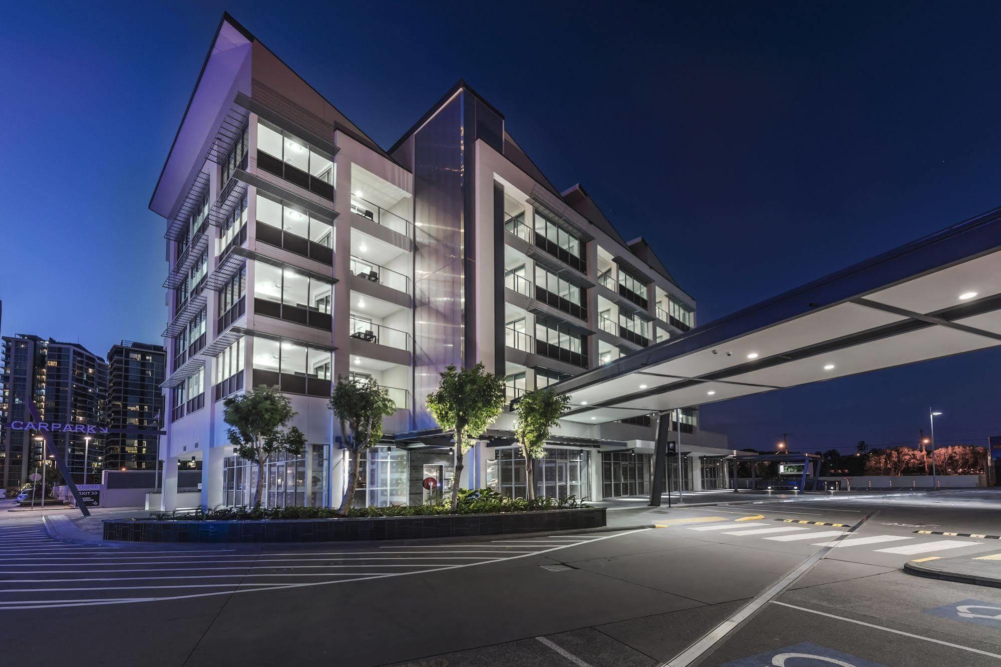 Link Portside Wharf 4* Brisbane