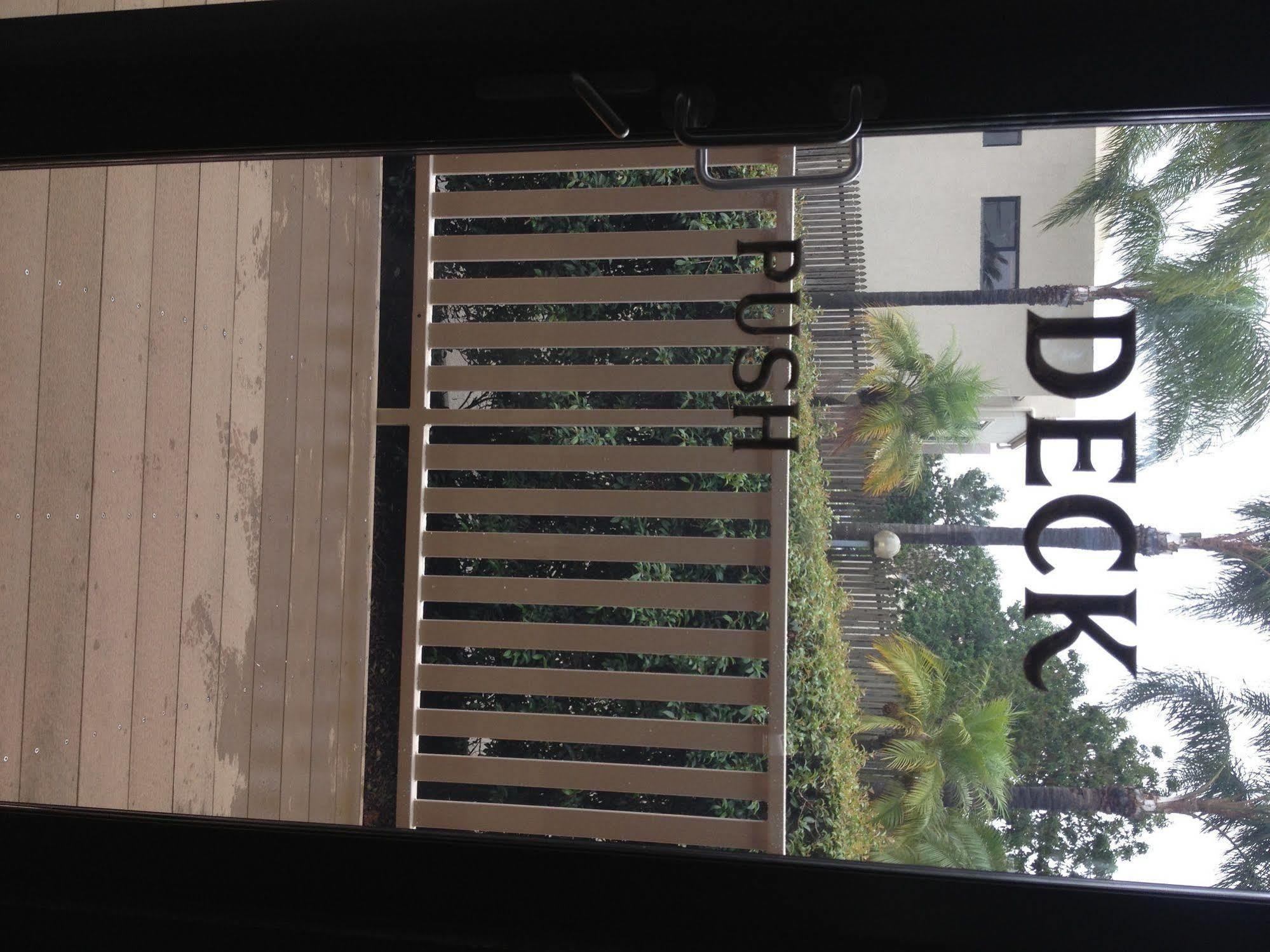 Hotel Quality Robertson Gardens 4*