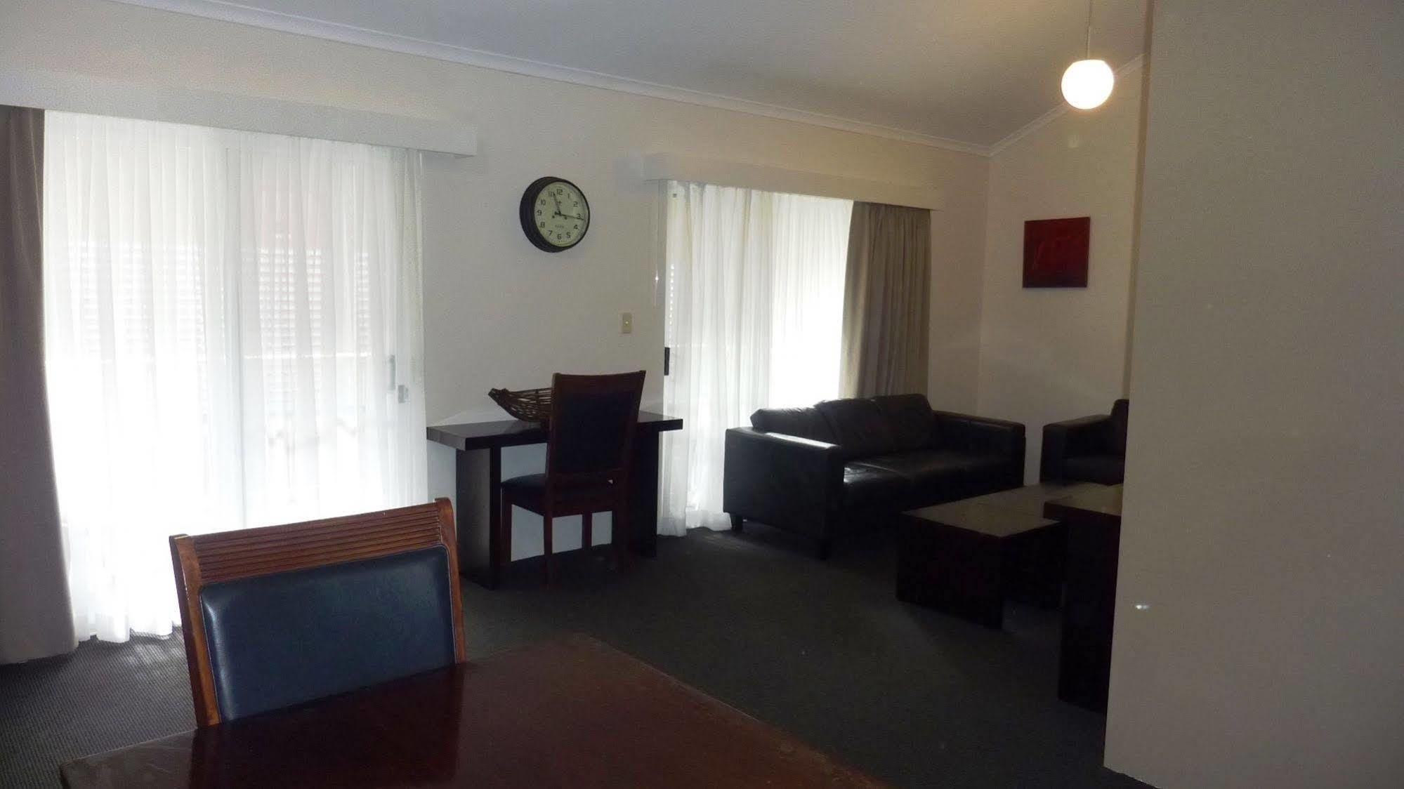 Toowong &