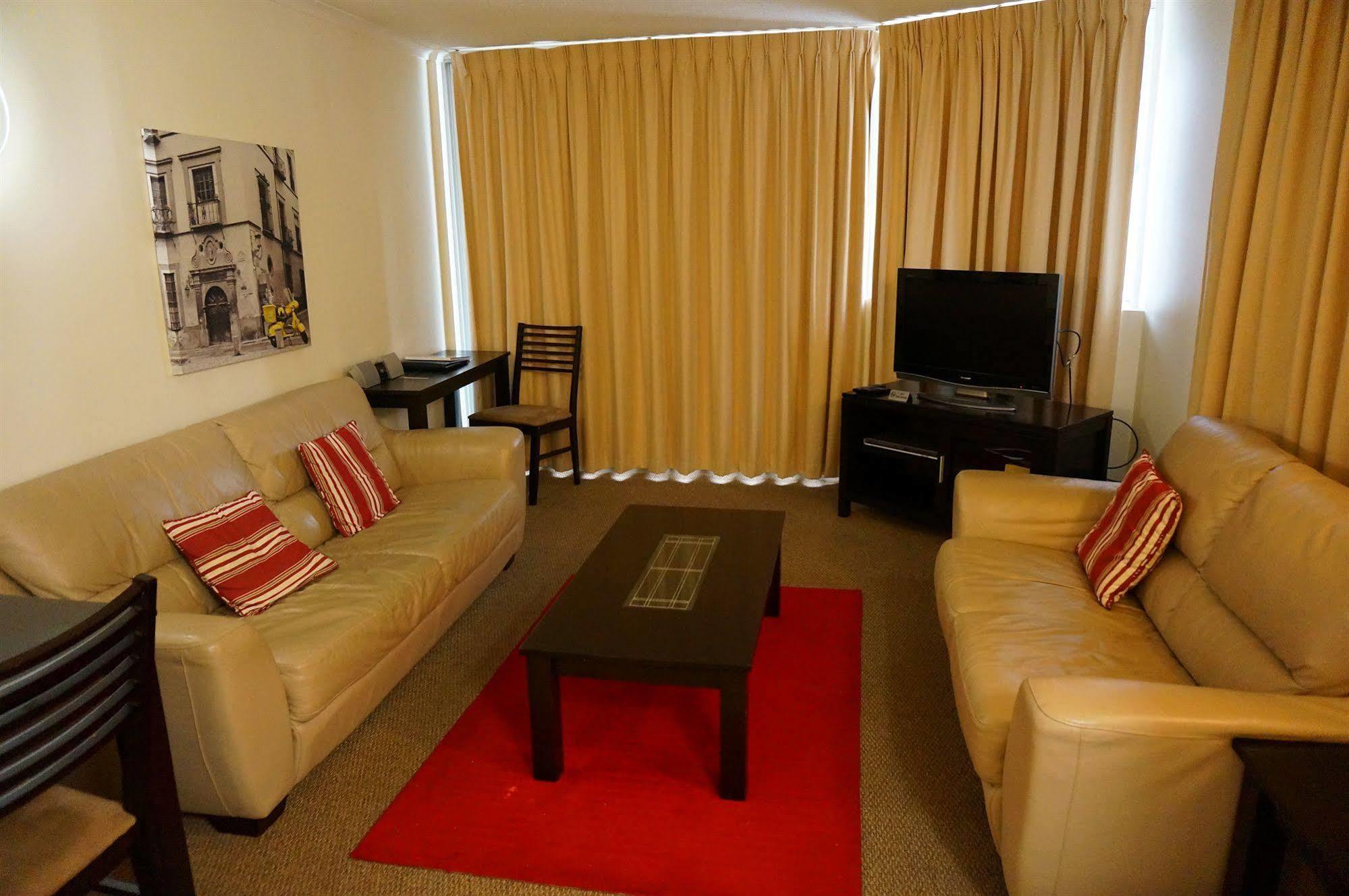 Abbey On Roma & 4* Brisbane