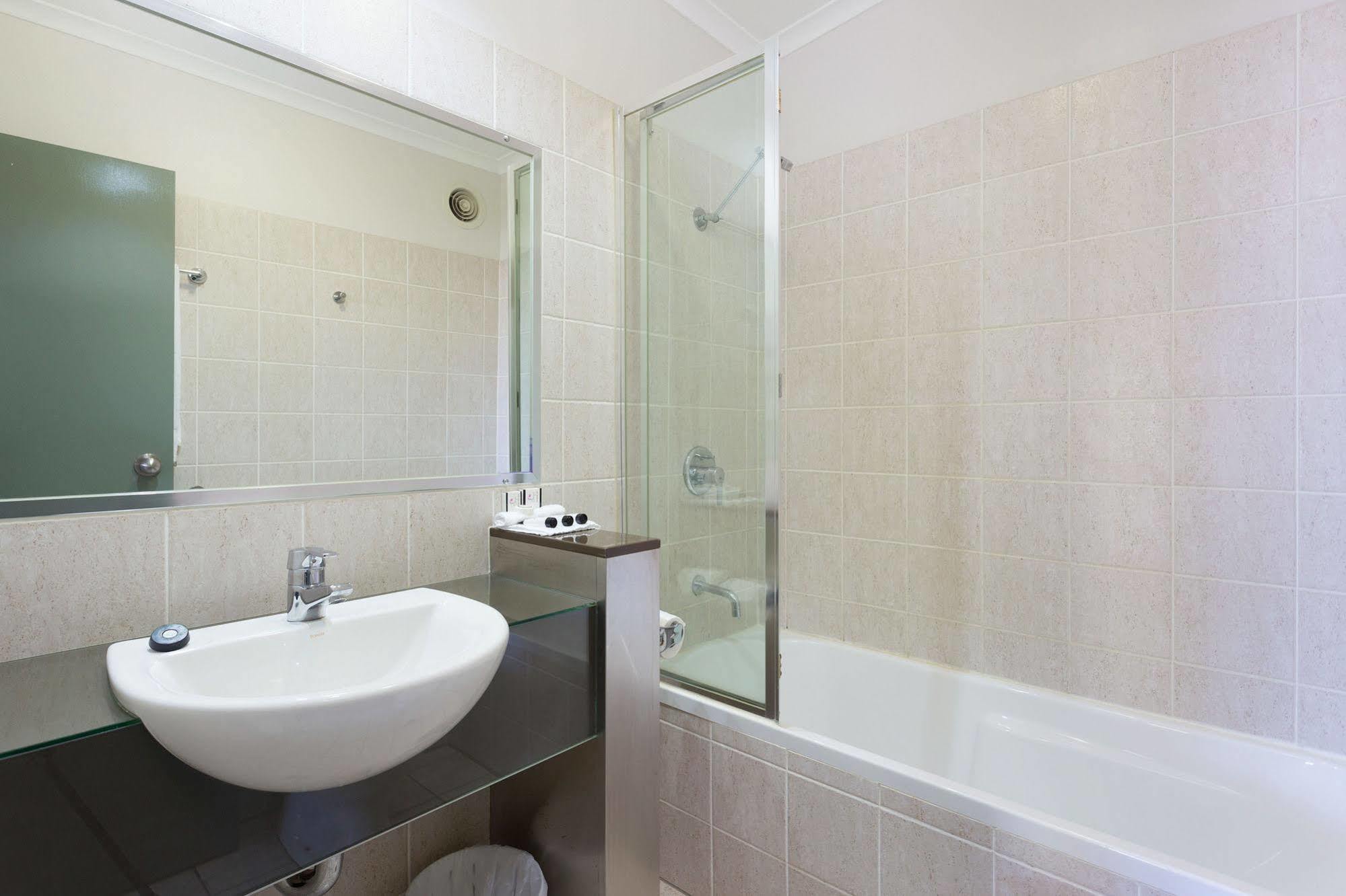 Motel Rocklea International