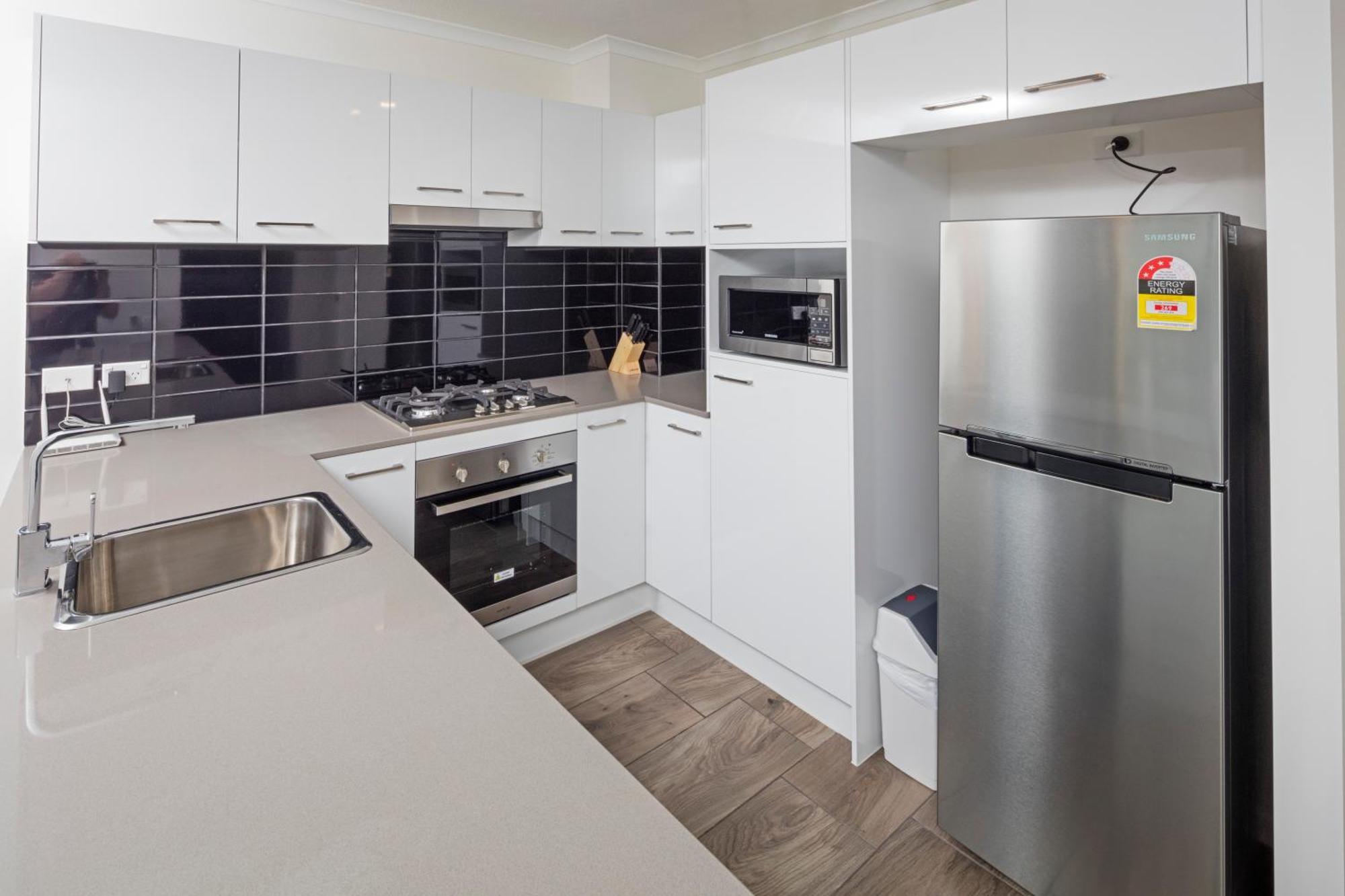 Direct Collective - Pavilion And Governor On Brookes 4*