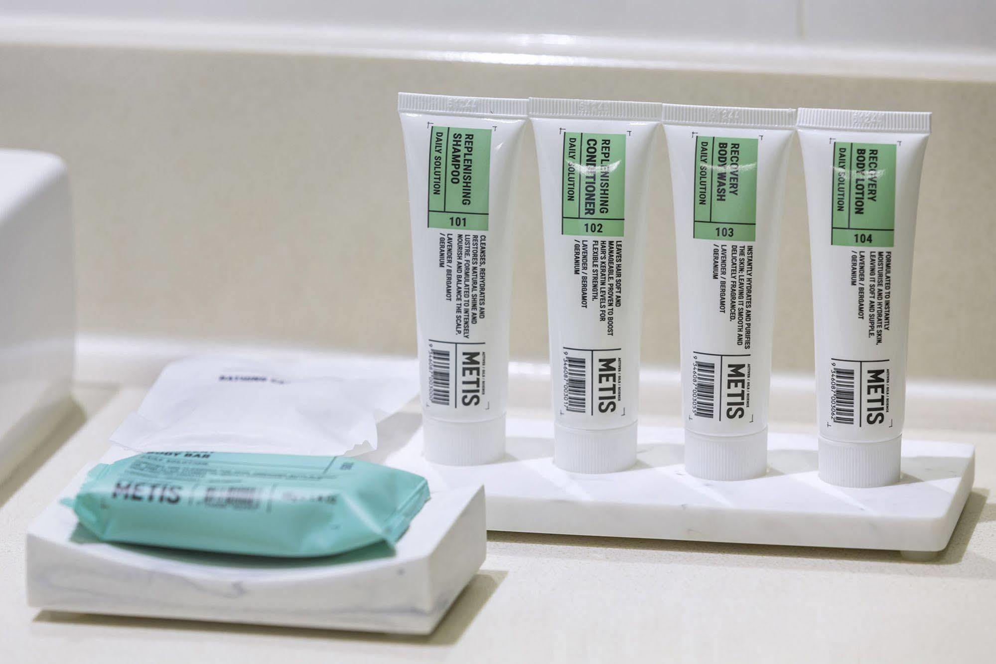 Hotel Meriton Adelaide Street, 5*