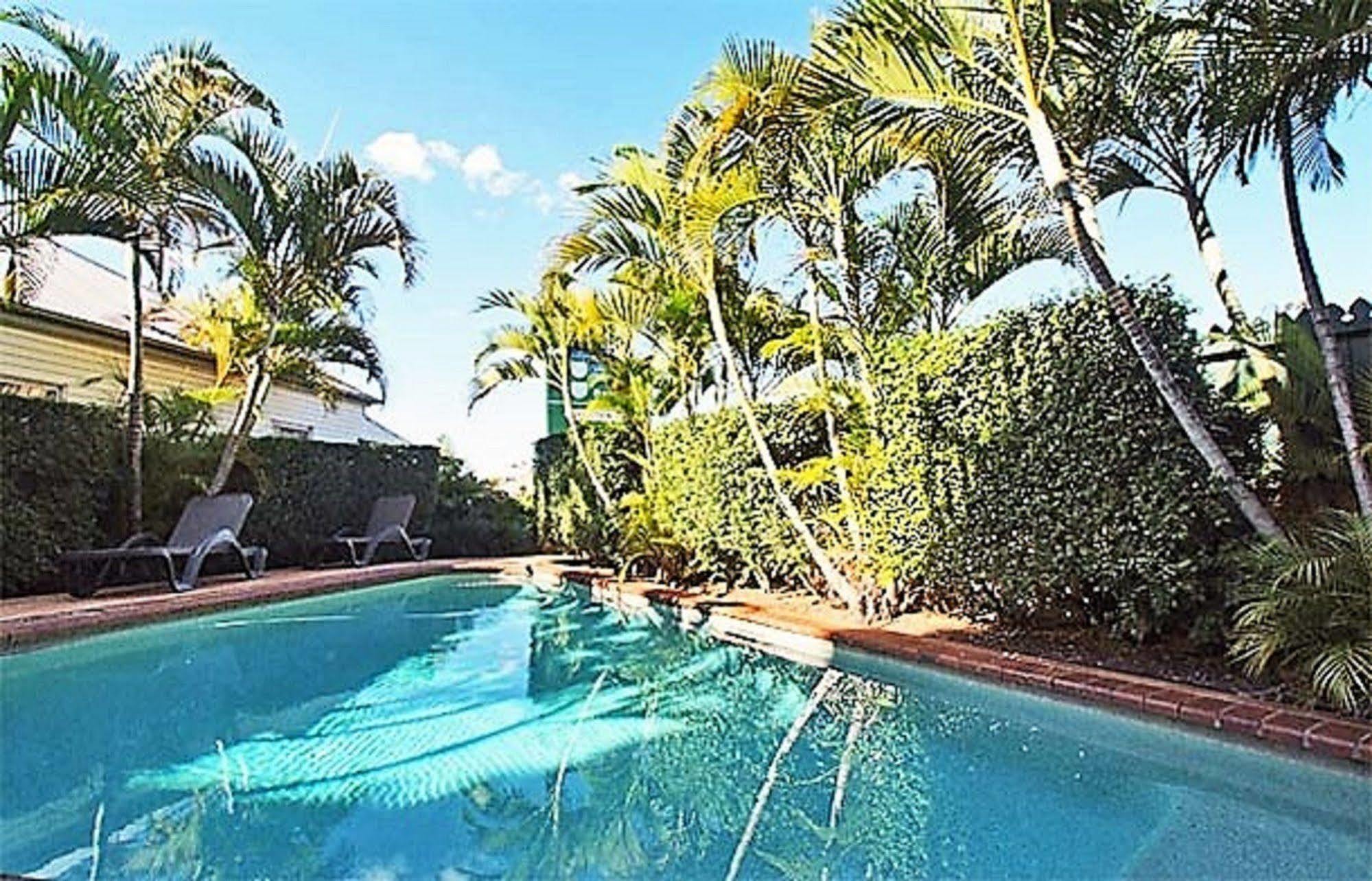 Airport Clayfield Motel 4*