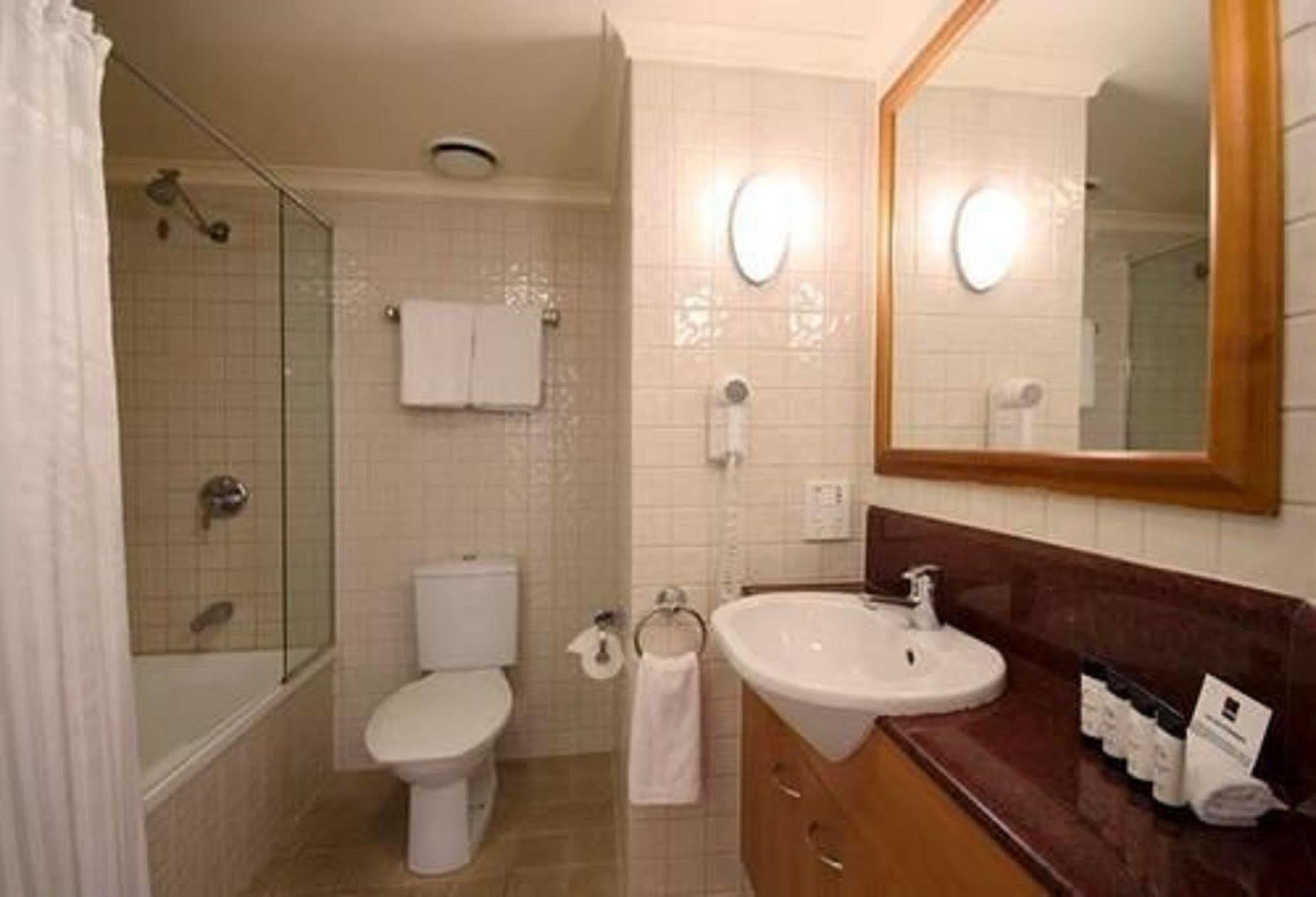 Central Cosmo Aparthotel 4*