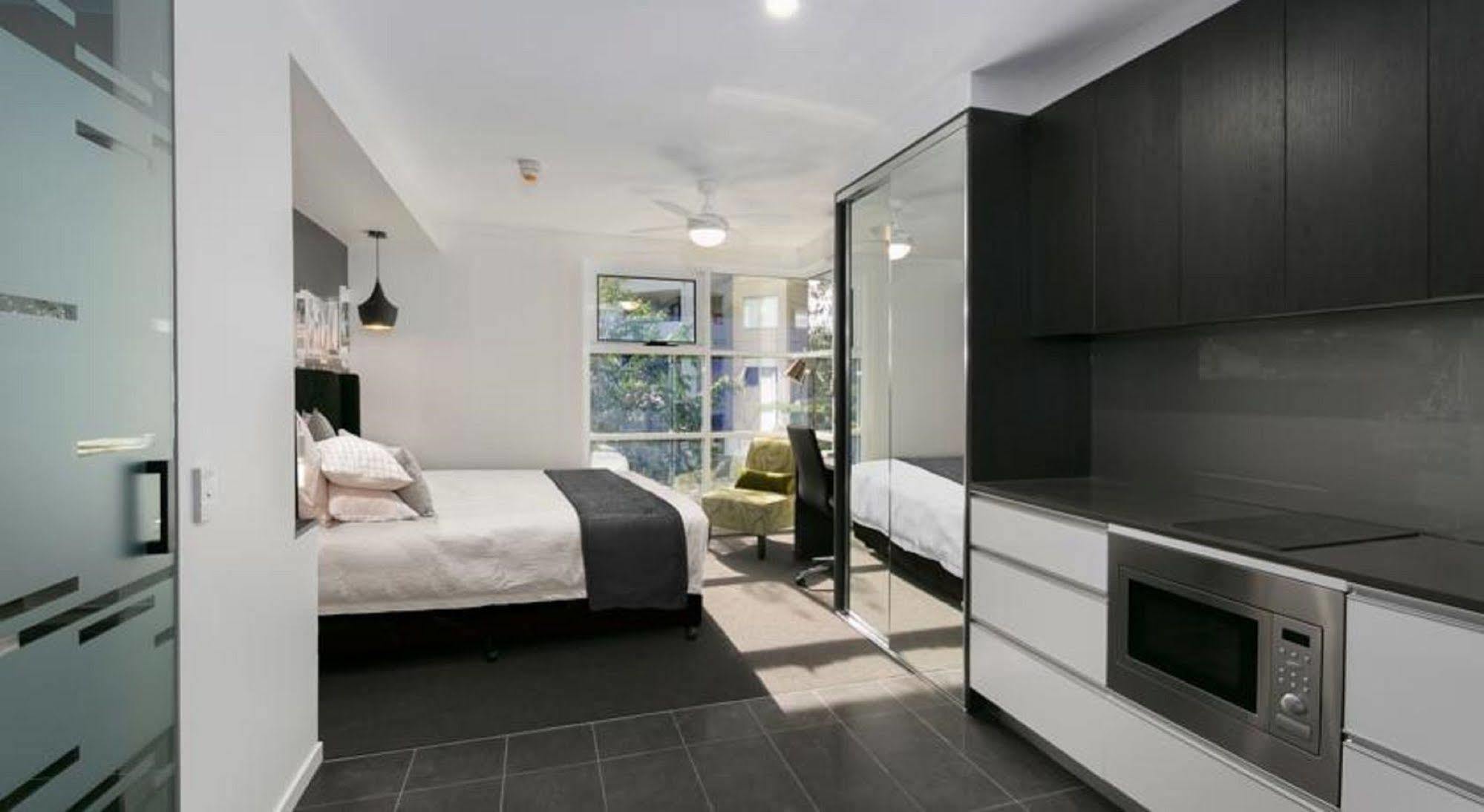 Menso At Southbank 4*