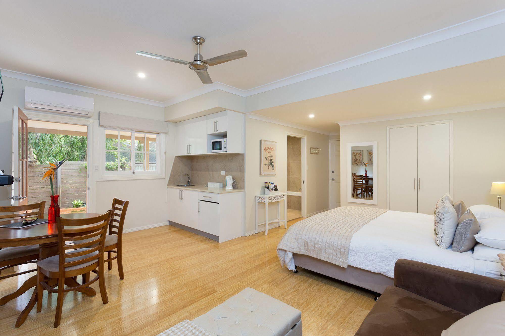 Bed & Breakfast Chapel Woods Brisbane