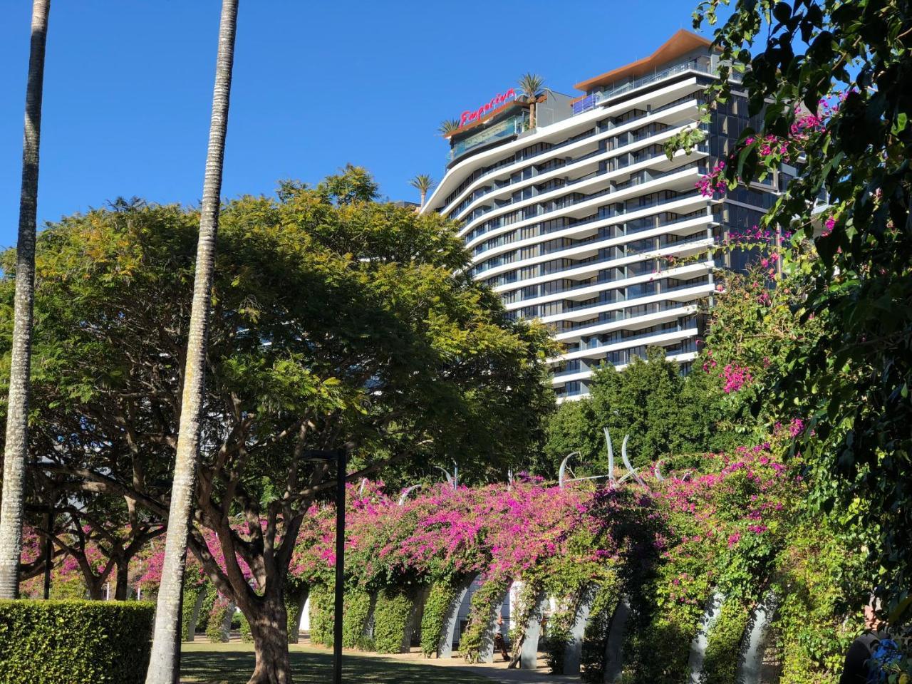 Family -best Of South Bank With Car Park Apartment Brisbane